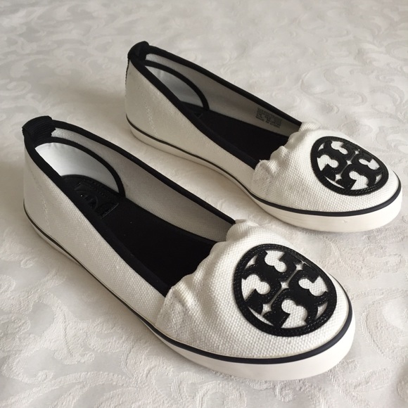 Tory Burch Raymond Slip On Sneaker Canvas - Picture 2 of 7